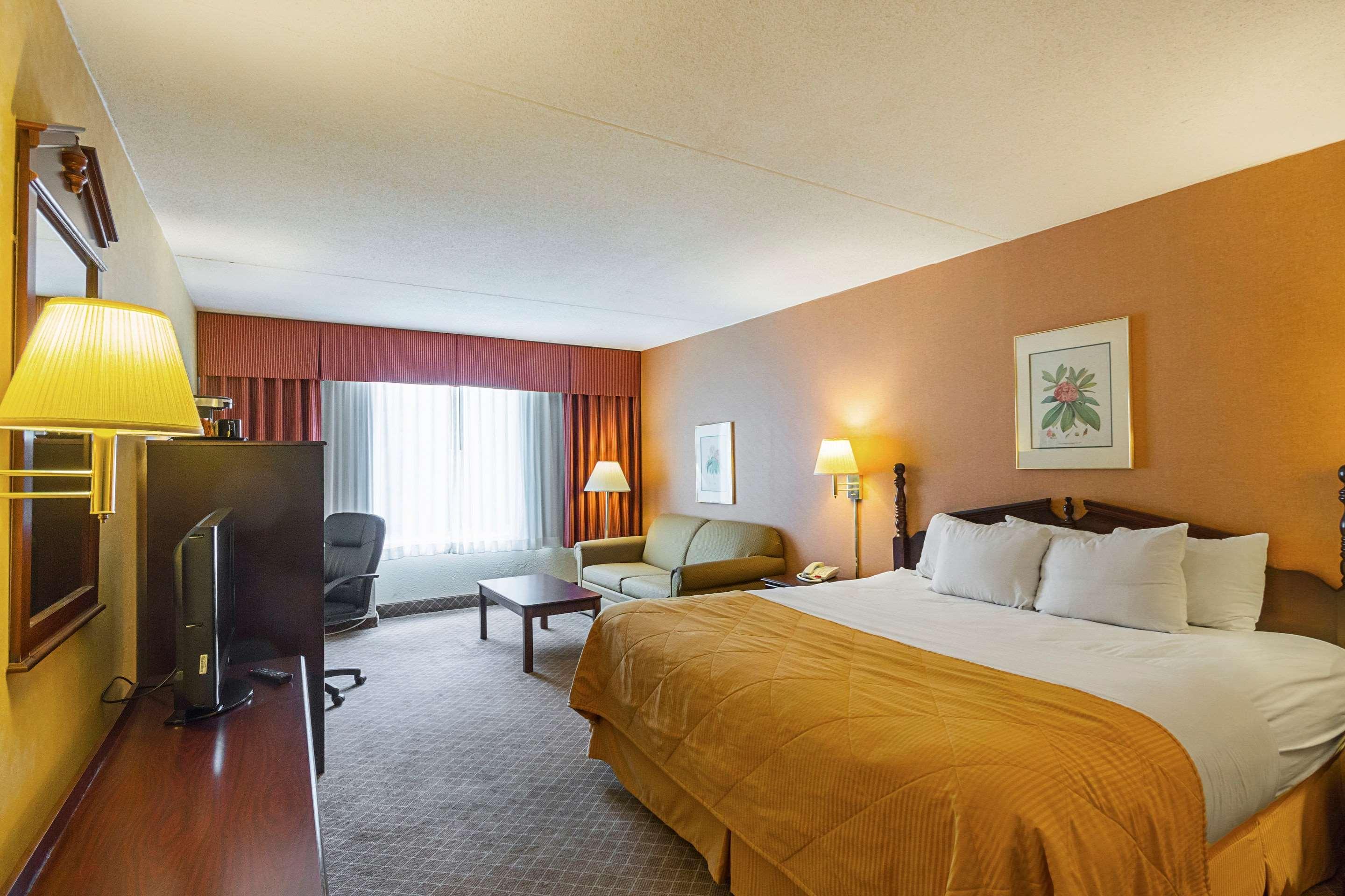 Clarion Inn Fairmont Luaran gambar