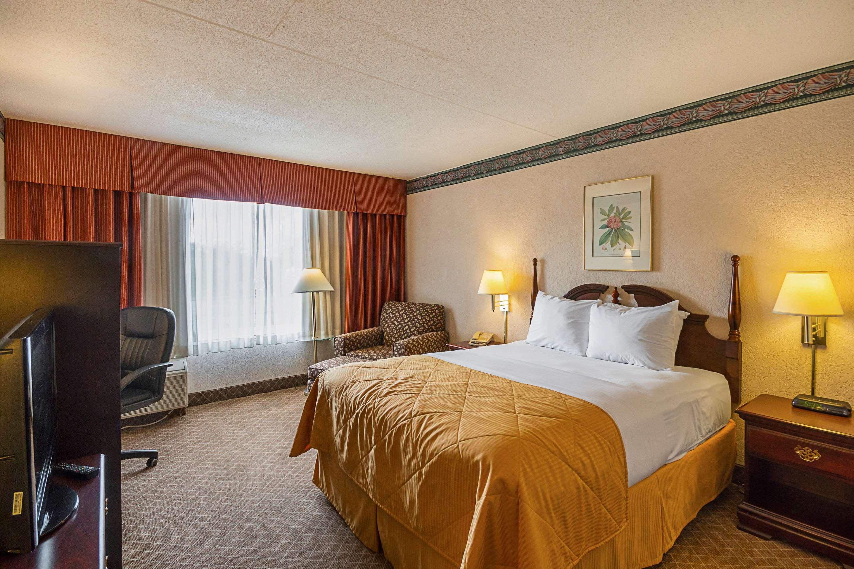Clarion Inn Fairmont Luaran gambar