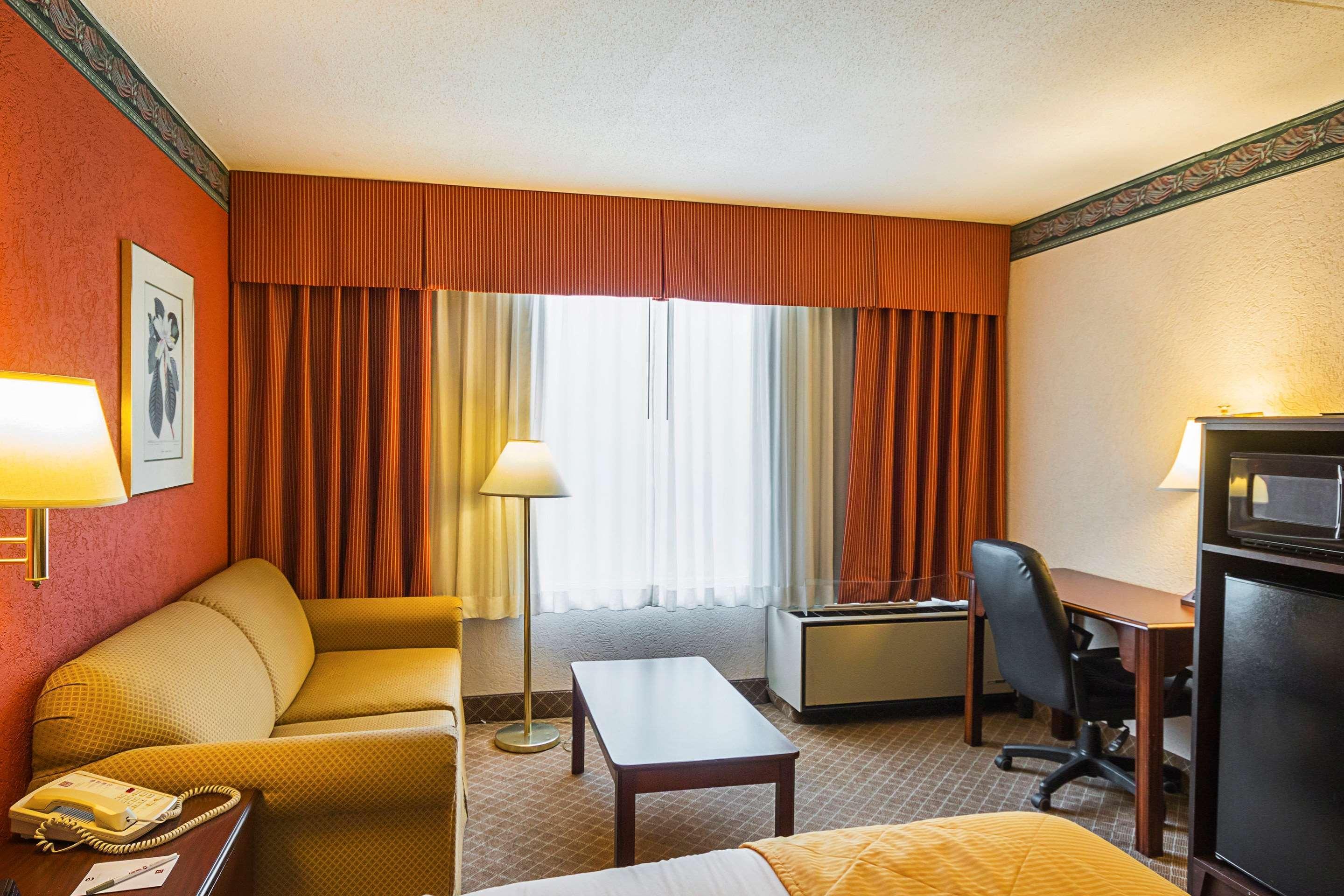 Clarion Inn Fairmont Luaran gambar
