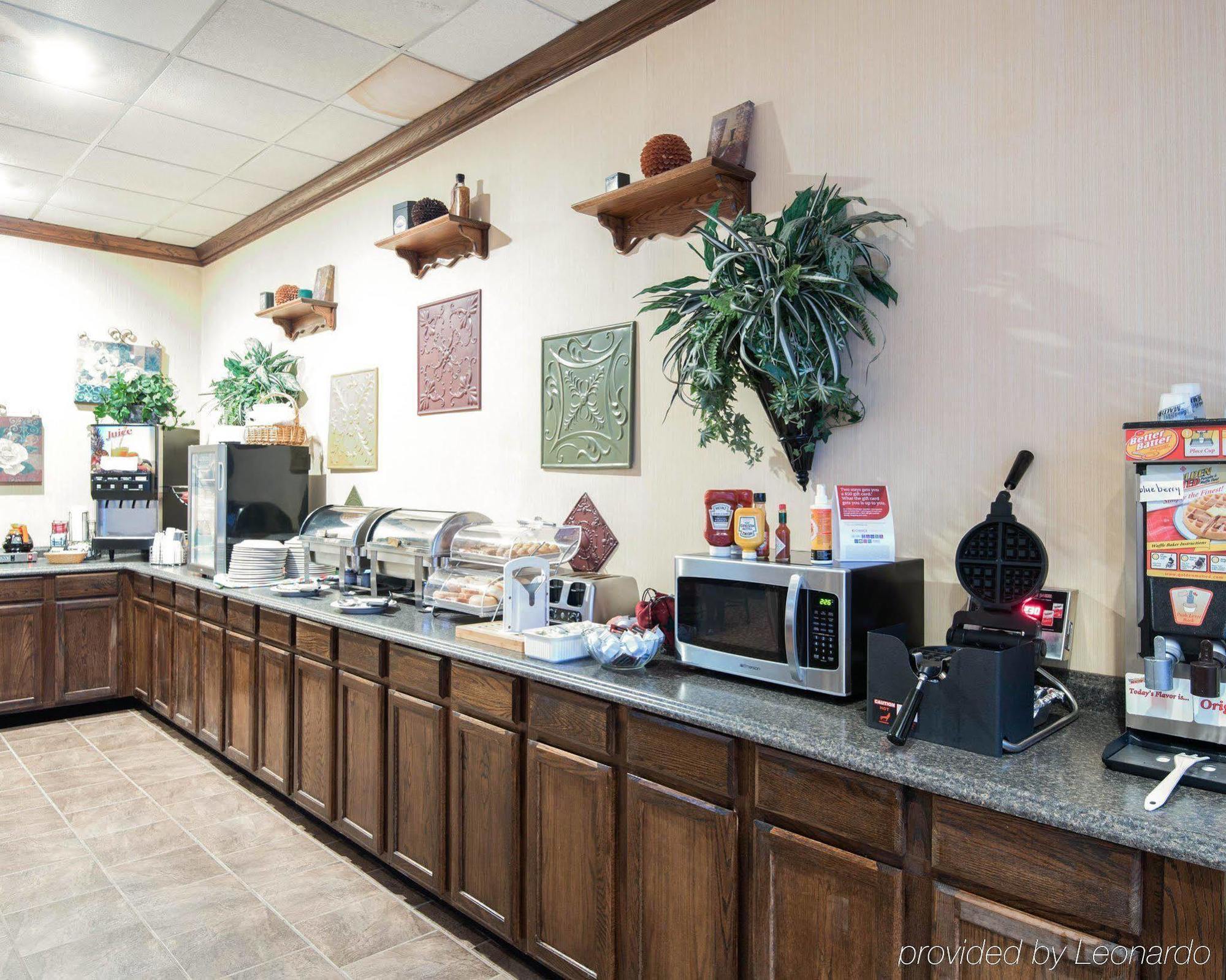 Clarion Inn Fairmont Luaran gambar