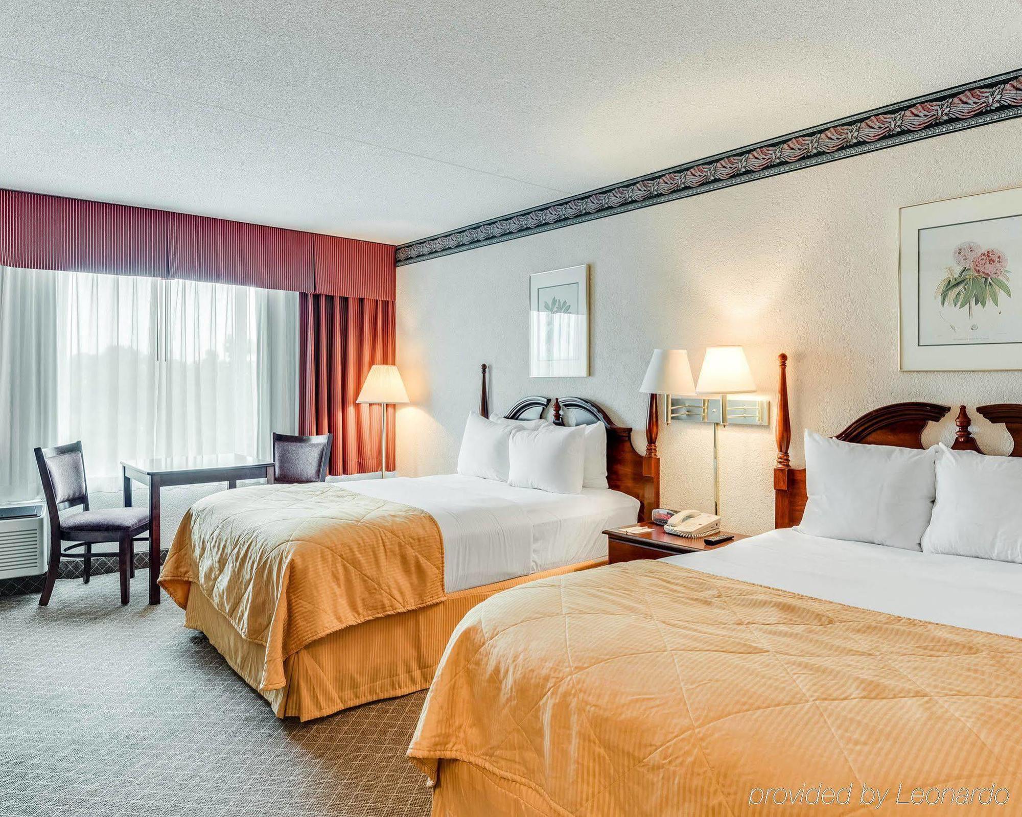 Clarion Inn Fairmont Luaran gambar