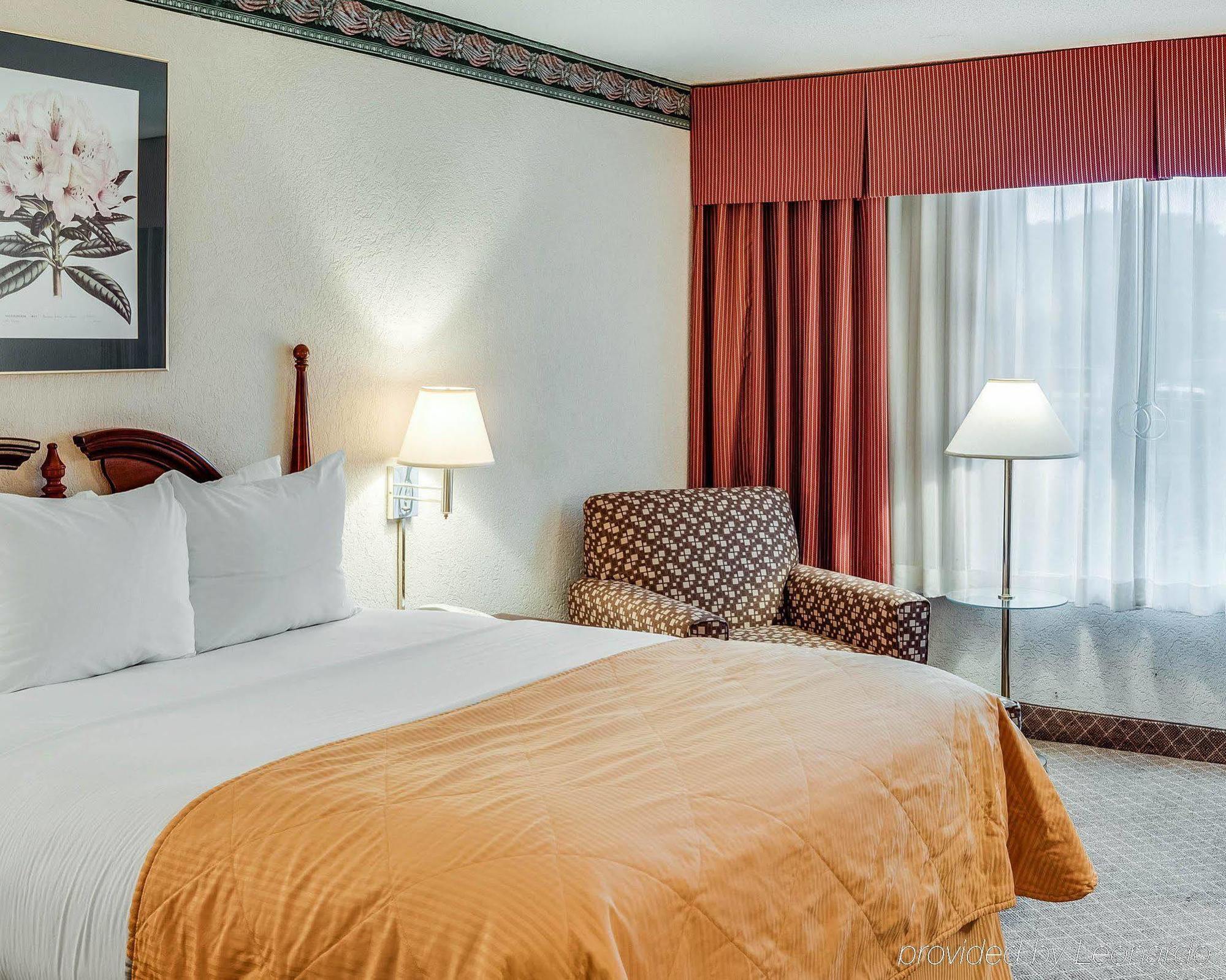 Clarion Inn Fairmont Luaran gambar