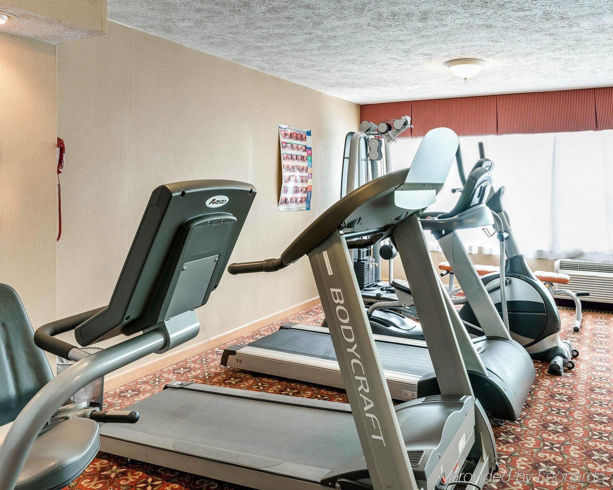 Clarion Inn Fairmont Luaran gambar